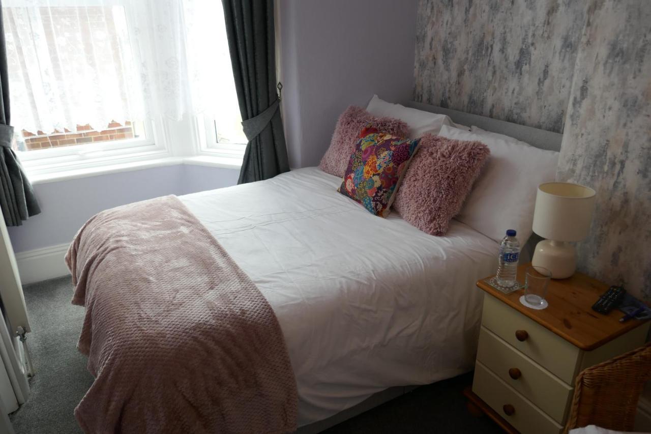 The Boundary Bed & Breakfast สการ์โบโรห์ ภายนอก รูปภาพ