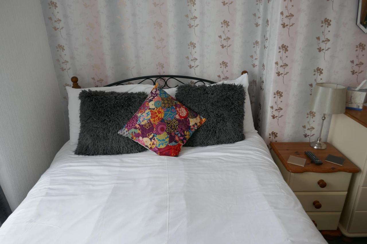 The Boundary Bed & Breakfast สการ์โบโรห์ ภายนอก รูปภาพ