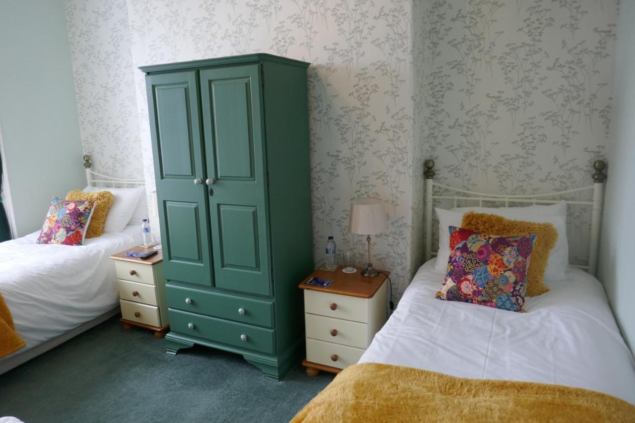 The Boundary Bed & Breakfast สการ์โบโรห์ ภายนอก รูปภาพ